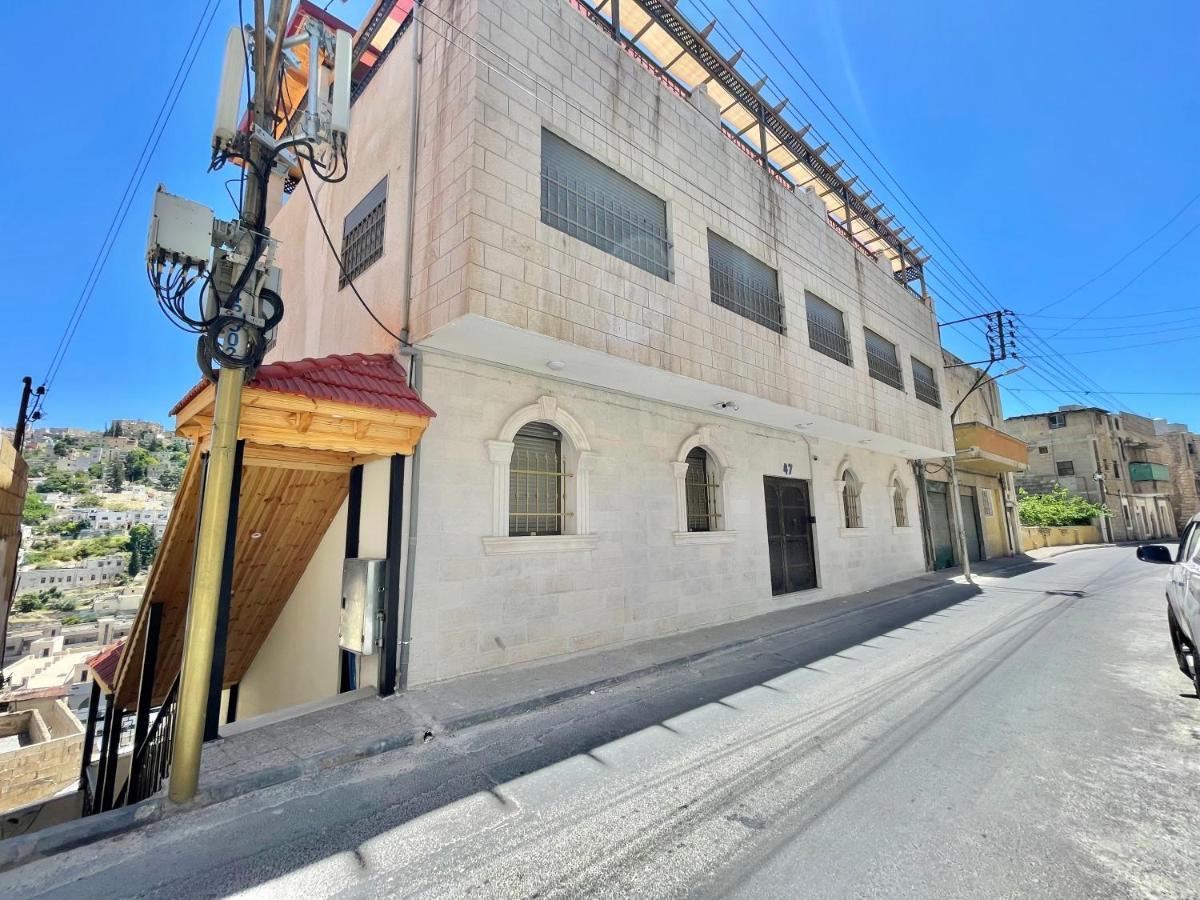 Villa Mira Guesthouse 2 - Downtown Central Amman - Al Diyrih Exterior photo